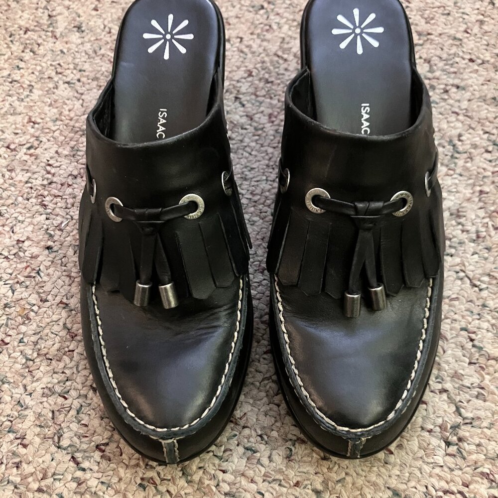 Isaac Mizrahi Black Leather Tassel MULE / CLOG (Imcarla), Size 9M